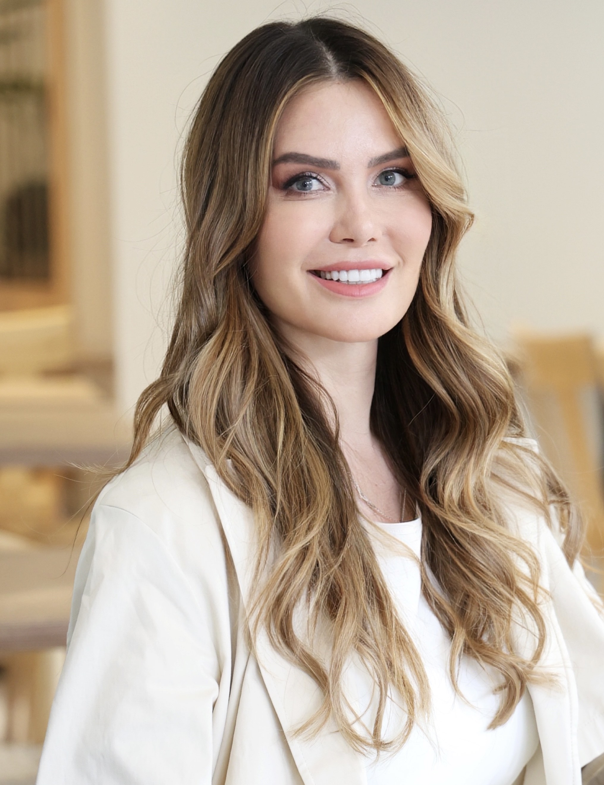 Monika  Kuros