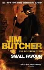 THE DRESDEN FILES 10: SMALL FAVOUR Paperback